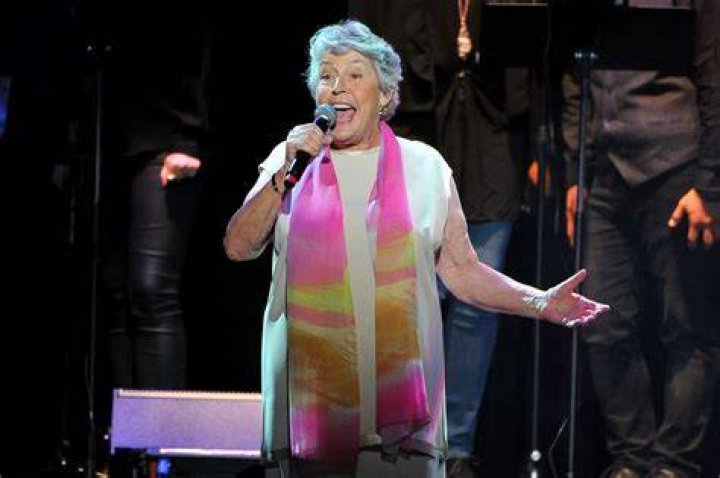 Is Helen Reddy's Daughter Still Alive? The Legacy Of A Music Icon
