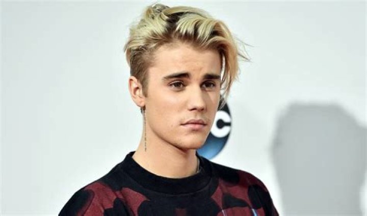 Is Justin Bieber Dead? This Site Has the Constantly Calling