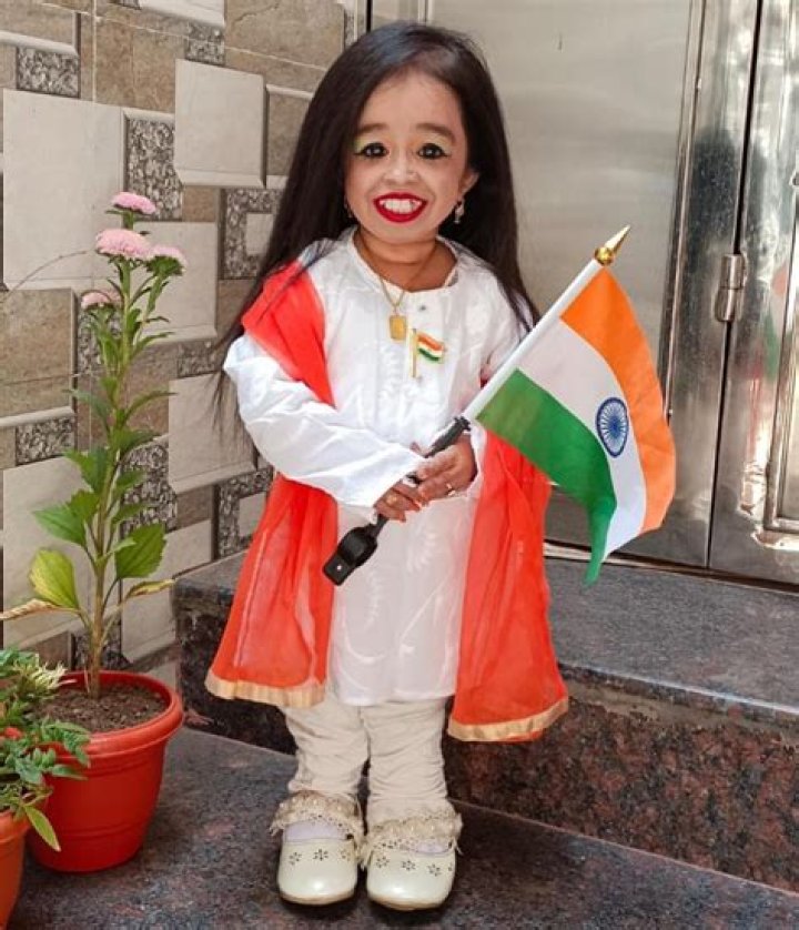 Is Jyoti Amge Married or Single? Who is Jyoti Amge's Husband?