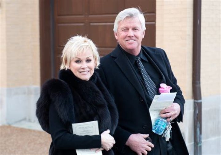 Is Sammy Kershaw Married? Unraveling The Country Star's Romantic Life