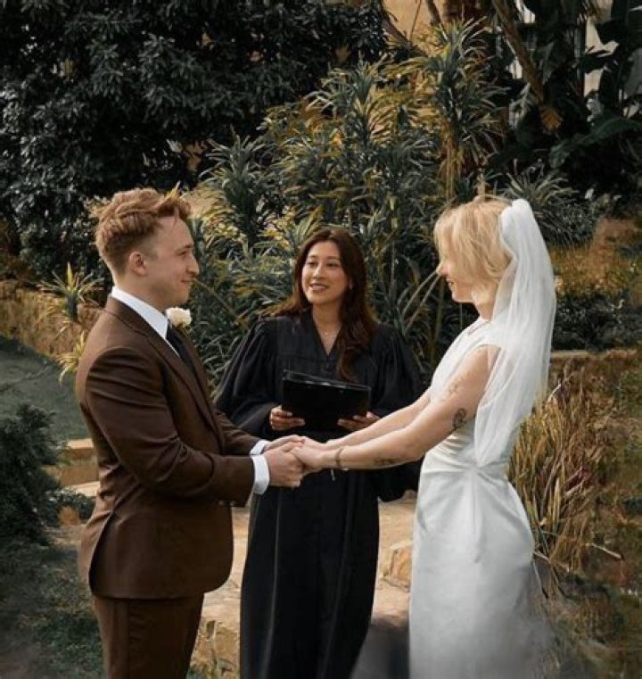 Is Shayne Courtney Married? Find Out The Truth