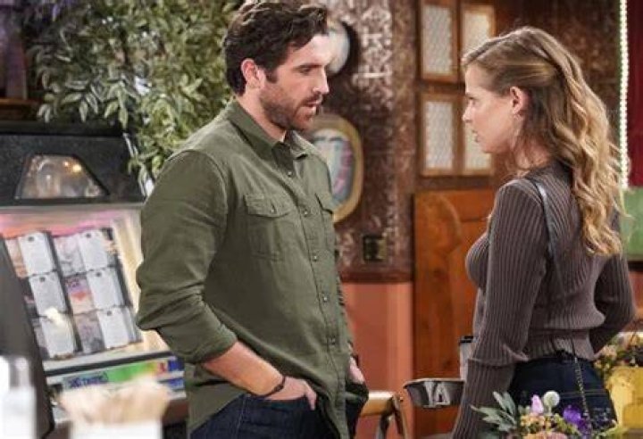 Is Summer Newman Pregnant in Real Life? and quick updates about her