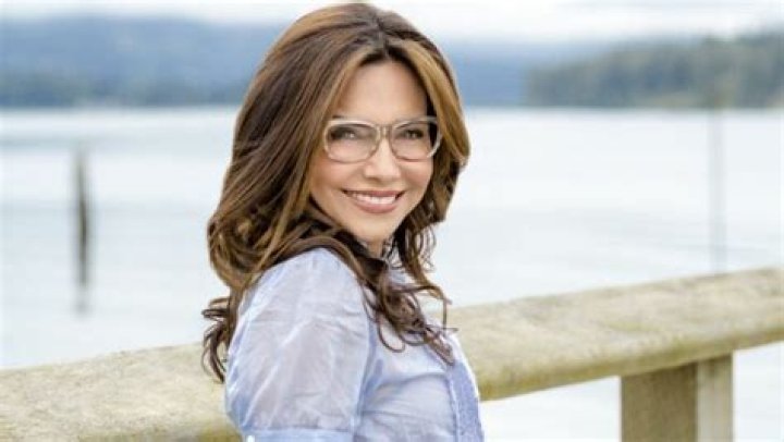 Is Vanessa Marcil Married? Her Bio, Age, Husband, Kids, Height, Weight