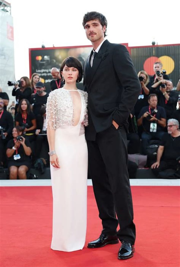 Jacob Elordi Jokes About Height Difference with 'Priscilla' Costar