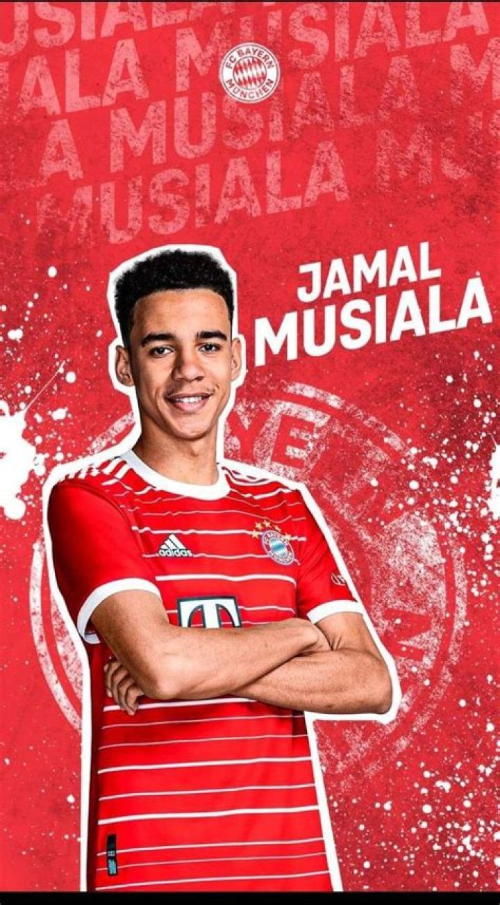 Jamal Musiala answer random question on the latest interview of Bayern