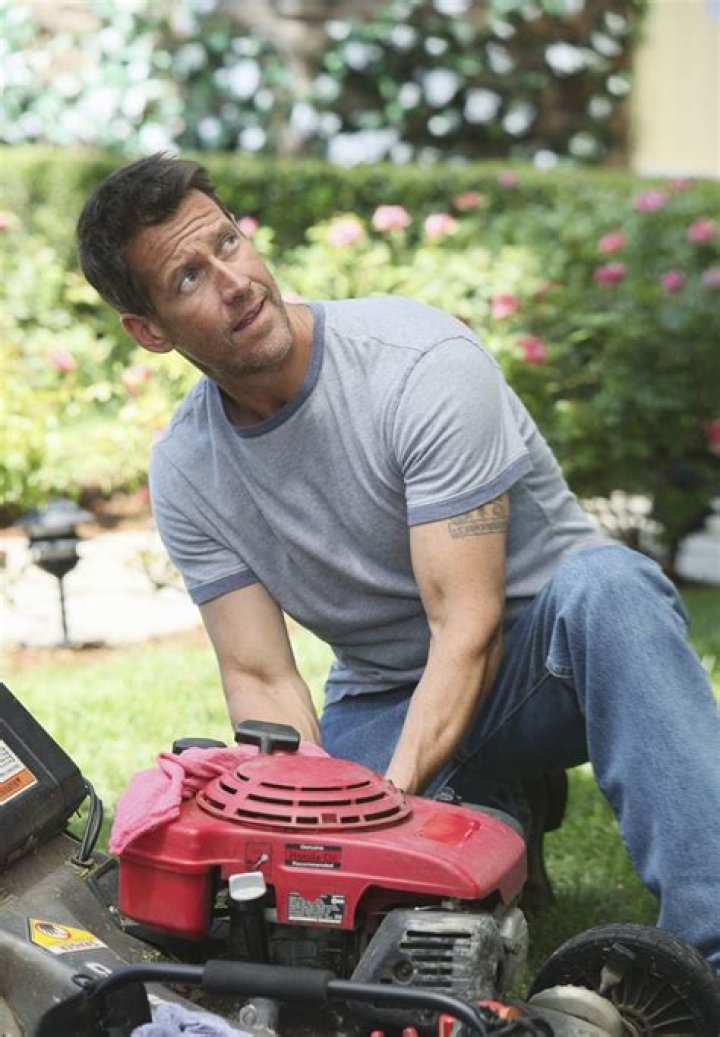 james denton Desperate Housewives Photo (19745033) Fanpop