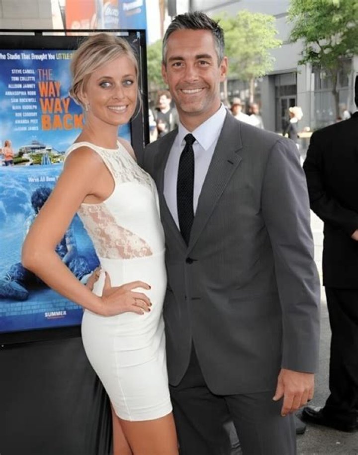 Jay Harrington 2024 Wife, net worth, tattoos, smoking & body facts