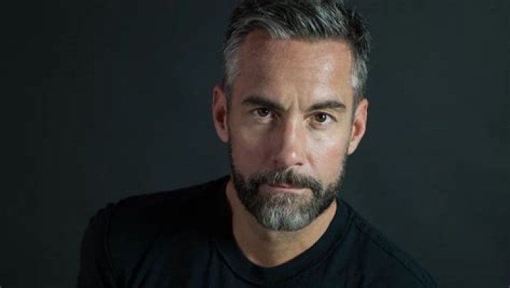 Jay Harrington Biography, Height, Weight, Age, Movies, Wife, Family