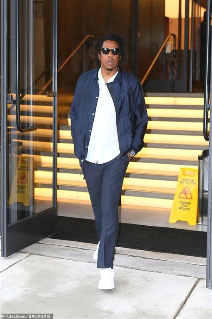 Jay Pritchett Fashion, Clothing + Style Pradux