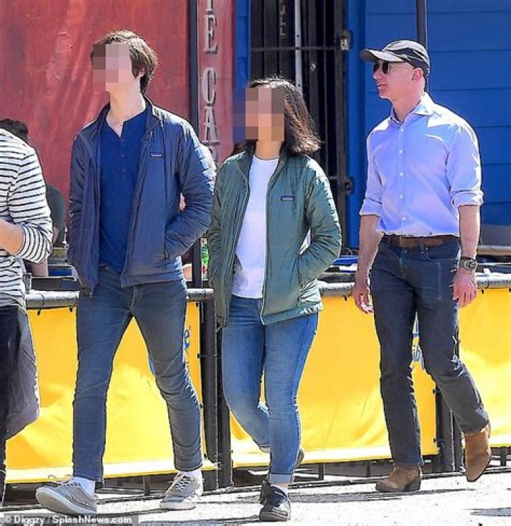 Jeff Bezos takes his kids out in New York after finalizing divorce I