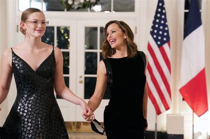 Jennifer Garner usa a su hija Violet como escudo de los paparazzi