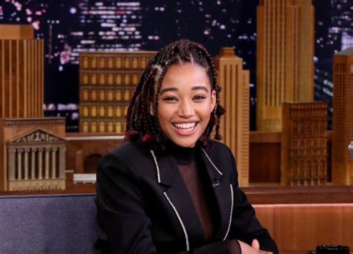 Jennifer Lawrence Taught Amandla Stenberg to Pee in Woods Time