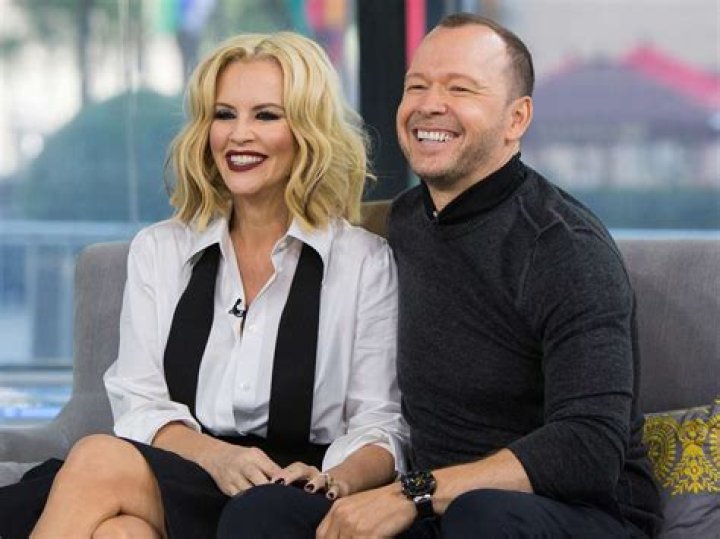 Jenny McCarthy and Donnie Wahlberg Marriage Trouble Jenny Won't Let