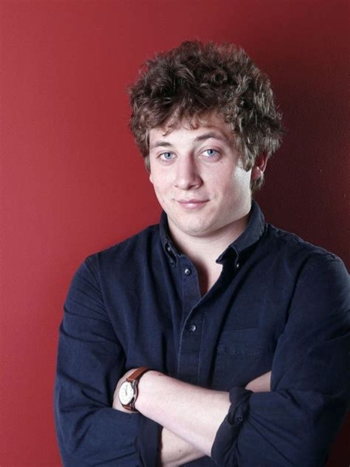 Jeremy Allen White is an American film and television actor. He plays