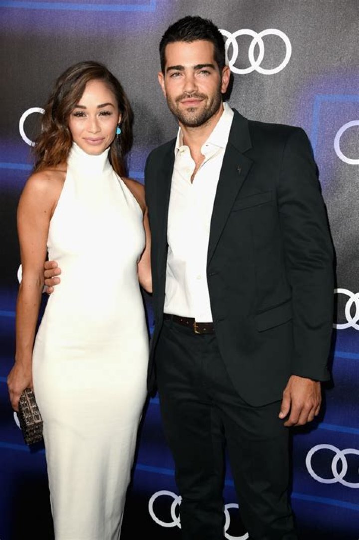 Jesse Metcalfe and Cara Santana are Engaged &mdash; See the Stunning Ring