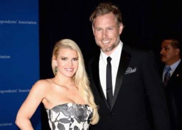Jessica Simpson marries retired NFL player Eric Johnson; their 2 kids