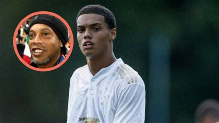 Joao Felix seraitil le fils cach&eacute; de Kaka ? Une photo des 2 stars
