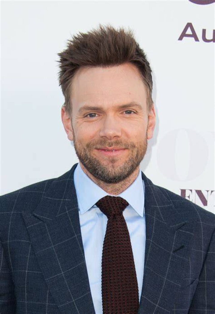 Joel McHale How He Felt About Having His Email Leaked In Sony Hacking