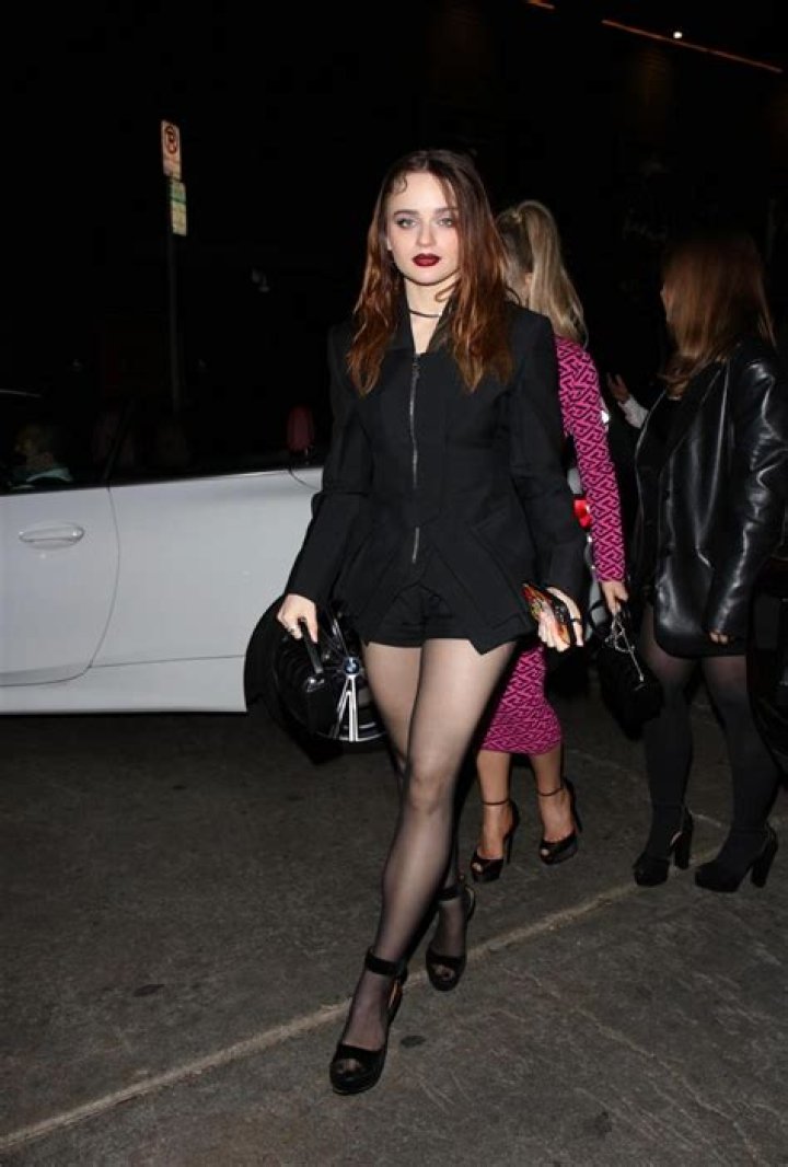 Joey King Feet (12 pictures) Sexy Feets Celeb Feets