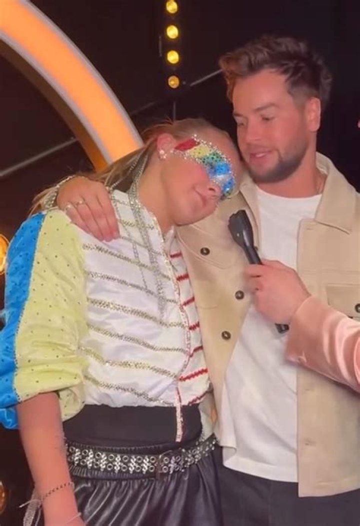 JoJo Siwa's Boyfriend: Who Is The Nickelodeon Star Dating?