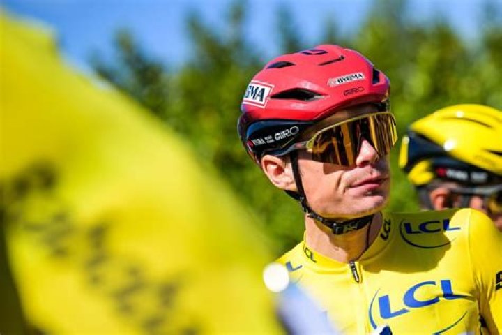Jonas Vingegaard suser mod Toursejr Her er for&aelig;ldrenes r&oslash;rende reaktion