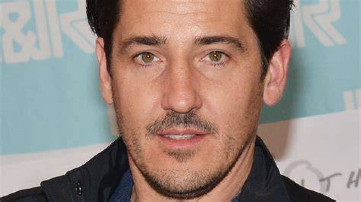 Jonathan Knight exits New Kids on the Block show midconcert CNN