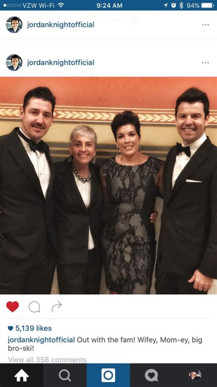 Jordan, his wife, mom, and Jon Jordan knight wife, Jordan knight