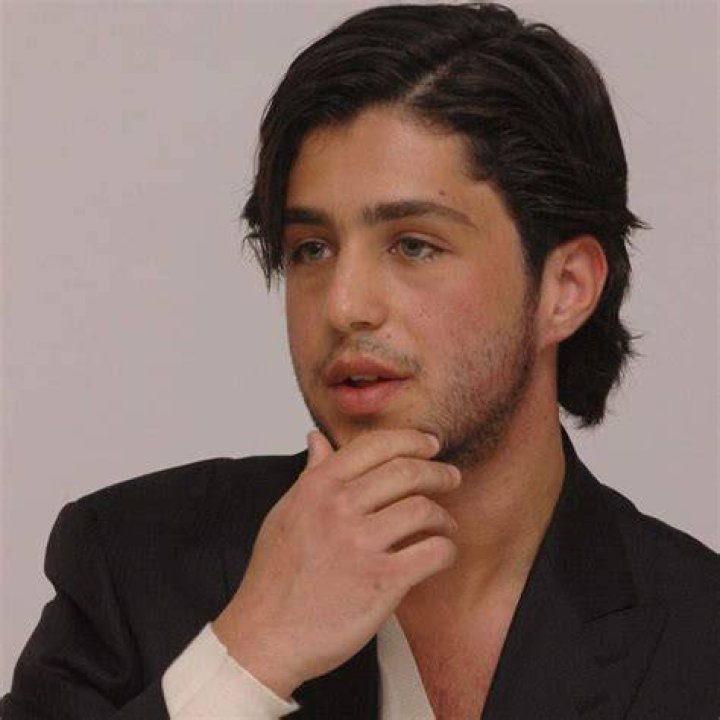 Josh Peck's Weight Loss Unveils Dark Side Of Addiction