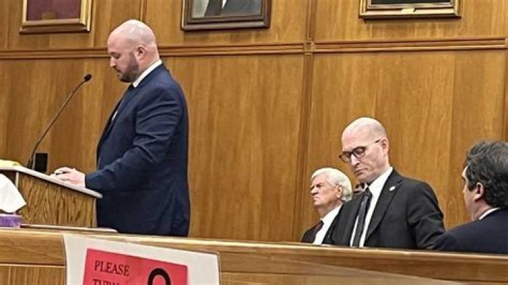 Judge OKs state&rsquo;s motion to dismiss fetal manslaughter case