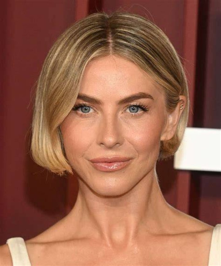 Julianne Hough's Fabulous Hair Transformations In 2022