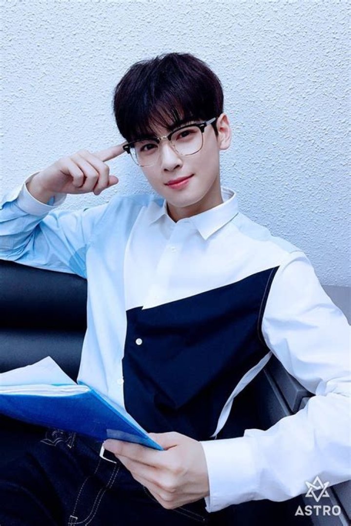 Just 51 Photos of ASTRO Cha Eunwoo That You Need In Your Day Koreaboo