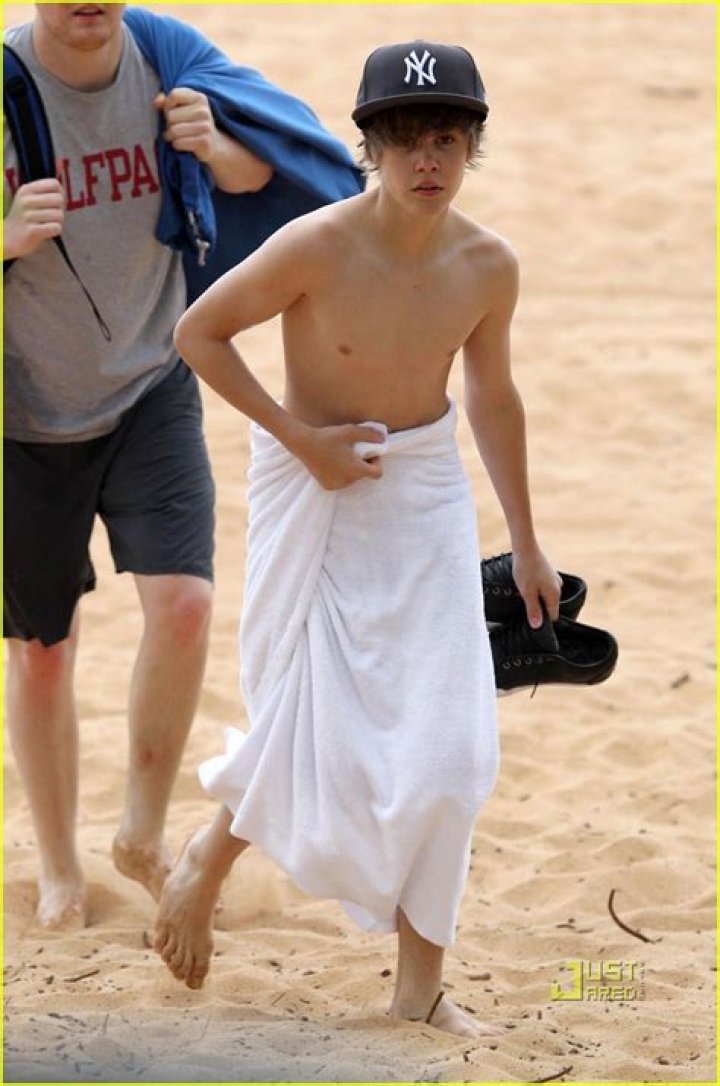 Justin Bieber No Shirt, Ma! Photo 367685 Photo Gallery Just
