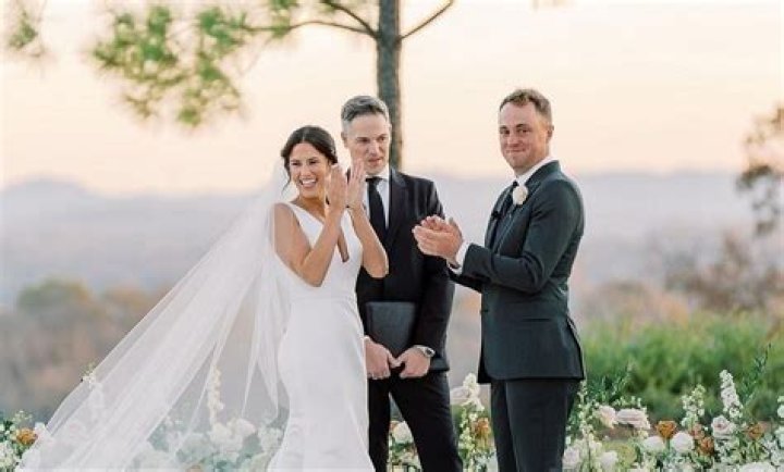 Justin Thomas Wedding First Photos Of Jordan Spieth Annie Verret