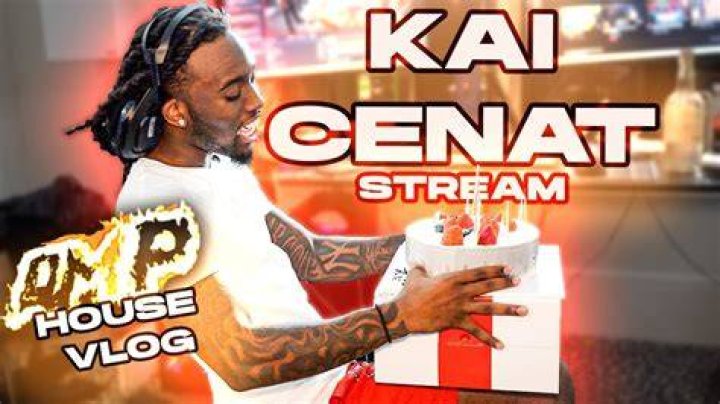 KAI CENAT Gets Birthday Cake LIVE on Stream From PAT! YouTube