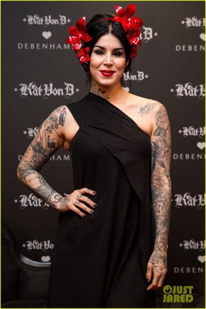 Kat Von D announces she's pregnant, shows off baby bump 'It's a boy'