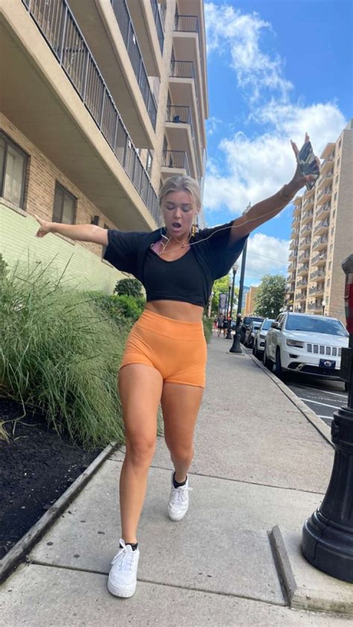 Katie Sigmond 12/02/2020 &bull; CelebMafia
