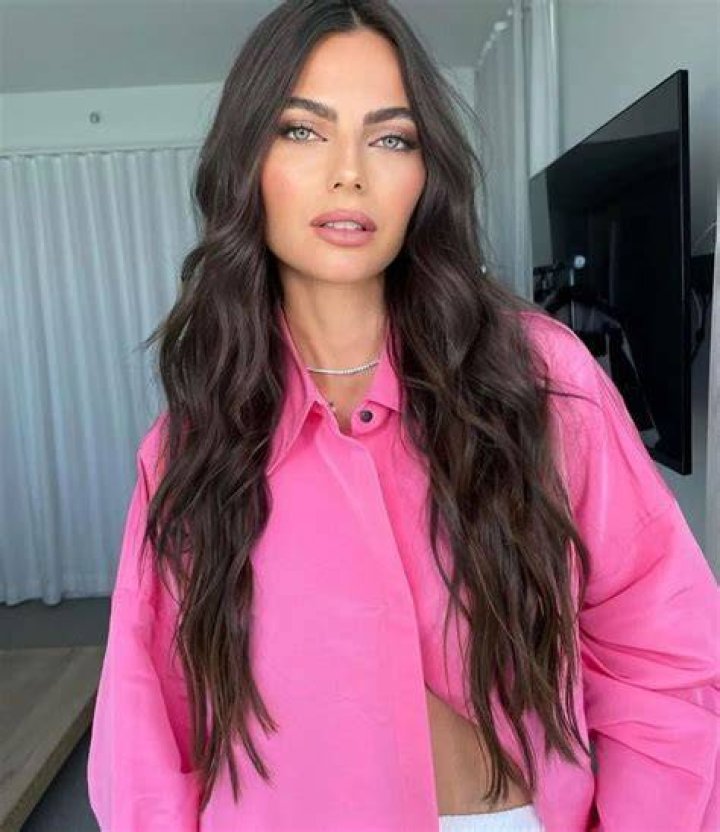 KELLY PIQUET SOURCE (kellypiquetsource) posted on Instagram &bull; May 6