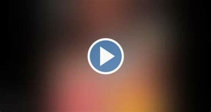 Kelsey Lawrence And Dabb Gasm's The Fan Van / Bus Video Goes Viral