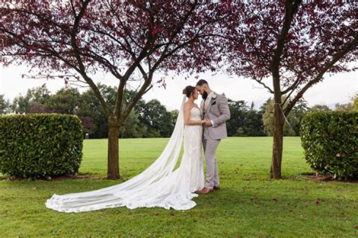 Keri Russell's Enchanting Wedding: A Love Story Unveiled