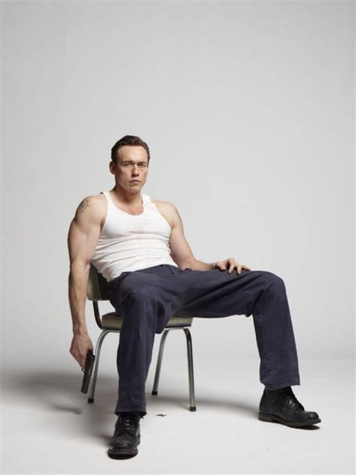 Kevin Durand Body