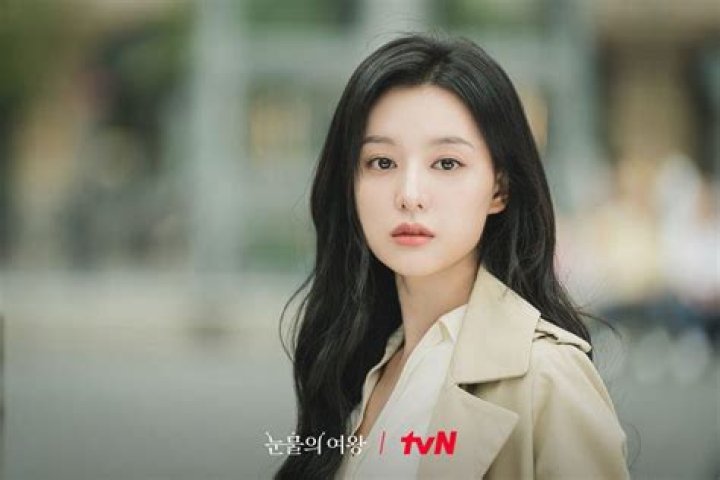 Kim JiWon Movies, Bio and Lists on MUBI