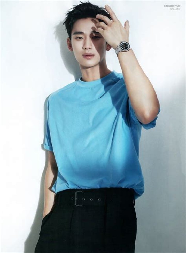 Kim Soo Hyun is impeccably handsome in 'Elle' pictorial wearing 'Mido