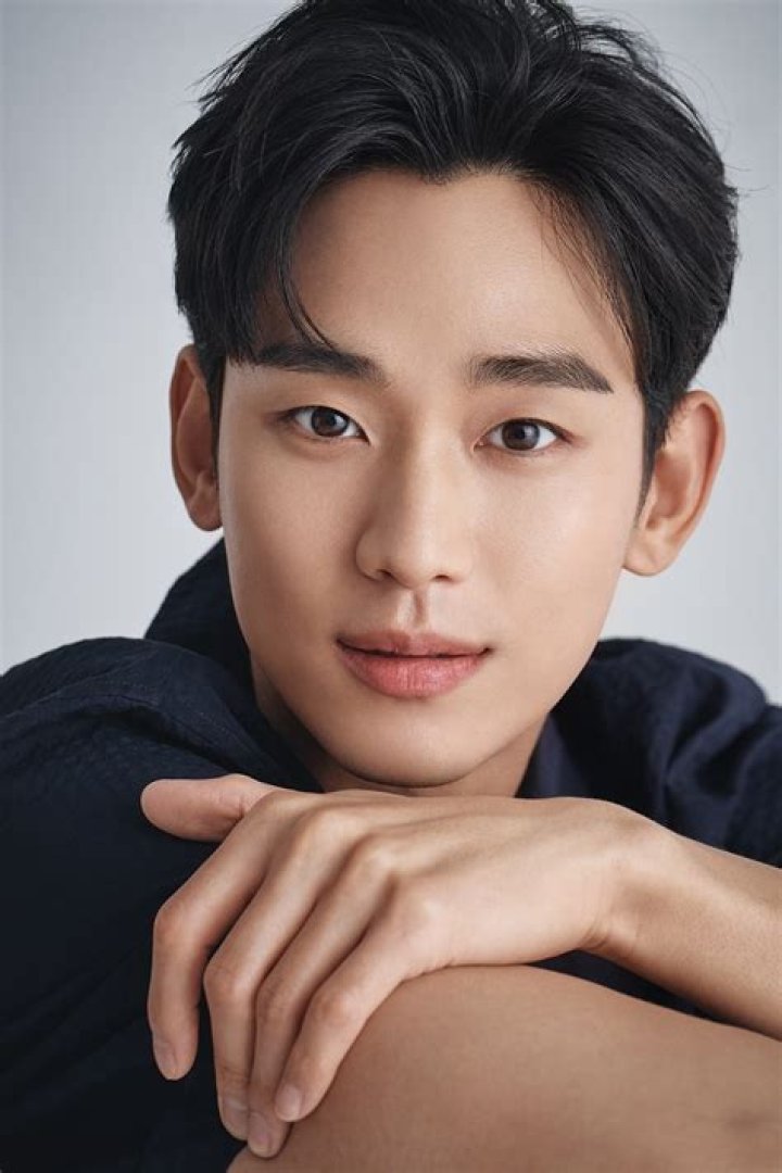 Kim Soo Hyun Profile and Facts (Updated!) Kpop Profiles