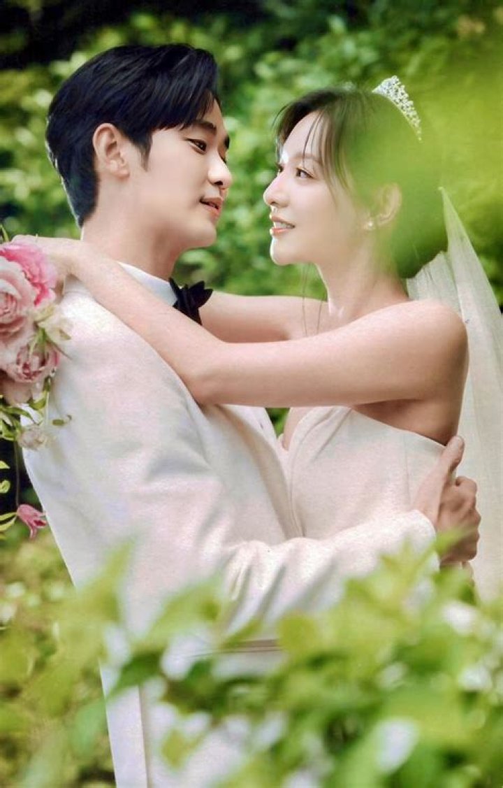 Kim Soohyun, Kim Jiwon to star in &lsquo;Queen of Tears&rsquo;
