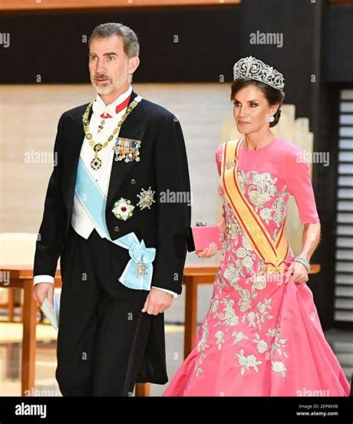King Felipe VI and Queen Letizia of Spain release Christmas card