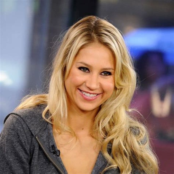 Kournikova Anna biography, birth date, birth place and pictures