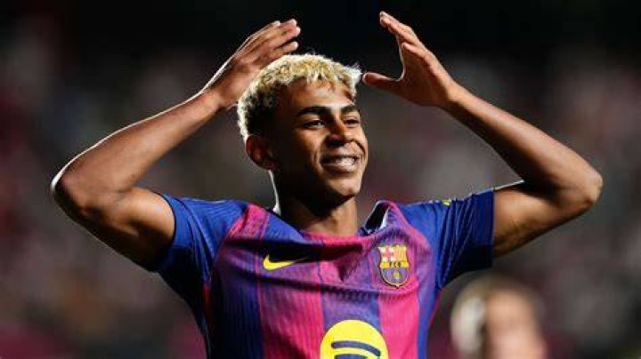 Lamine Yamal llama a la puerta de la selecci&oacute;n