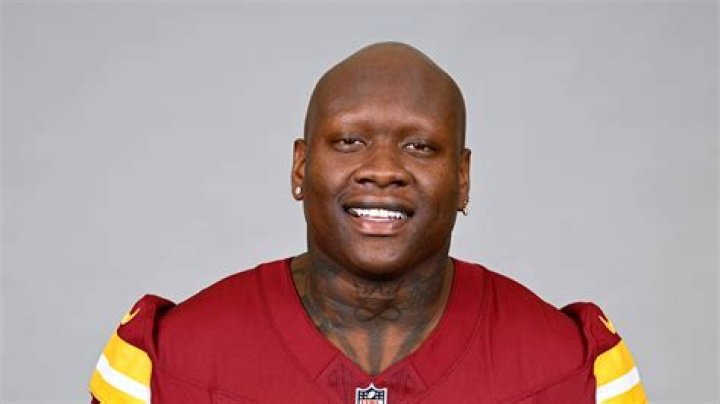 Laremy Tunsil Bio, age, height, ethnicity, family, college, 40 time