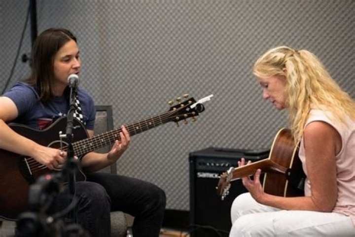 Lauren Bateman LIVE Event