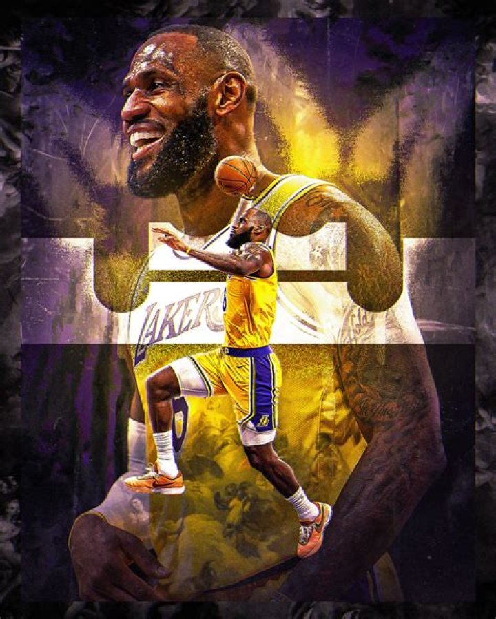 LeBron reppin them Boyz. CowboysNation Dallas cowboys cheerleaders